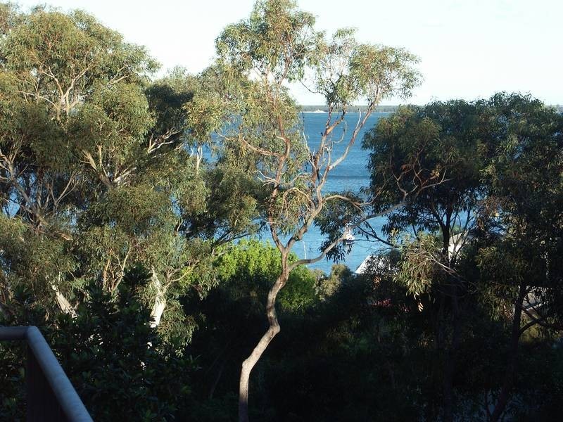 5 Express Circuit, Marmong Point NSW 2284