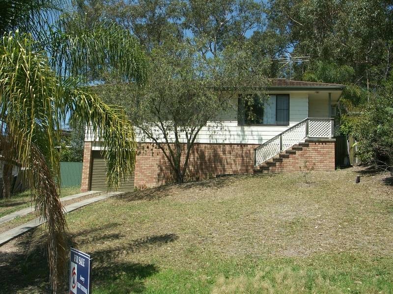 17 Southern Cross Drive, Woodrising NSW 2284