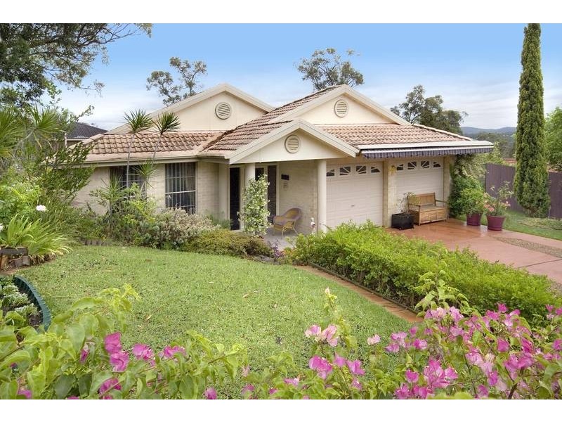 8 Claret Ash Close, Toronto NSW 2283