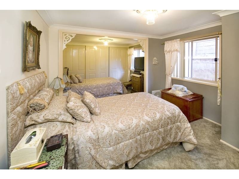 8 Claret Ash Close, Toronto NSW 2283