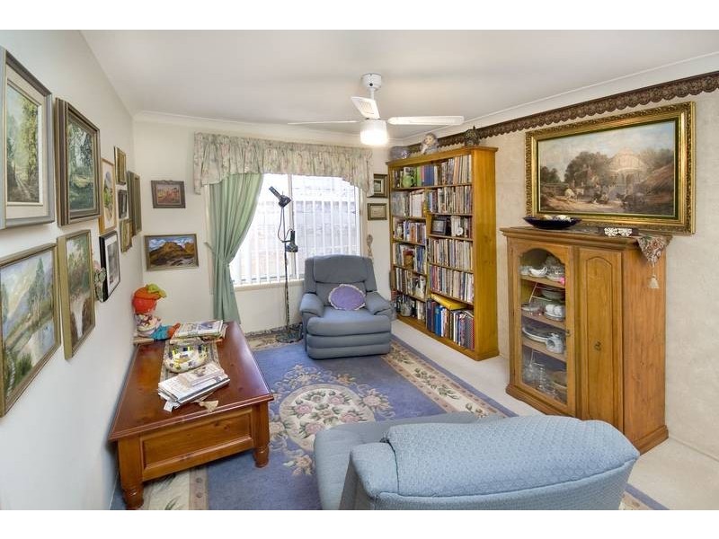 8 Claret Ash Close, Toronto NSW 2283