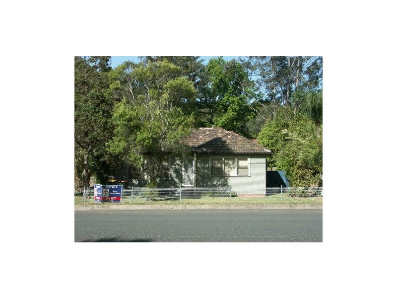 100 Excelsior Parade, Toronto NSW 2283