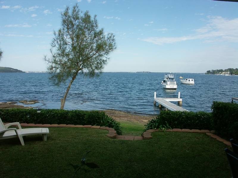 2/8 Ambrose Street, Carey Bay NSW 2283