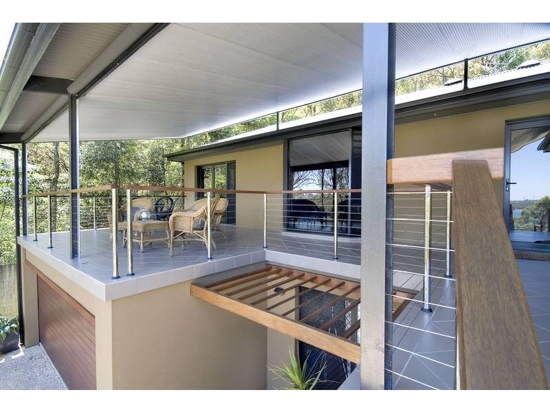 84 Coal Point Road, Coal Point NSW 2283