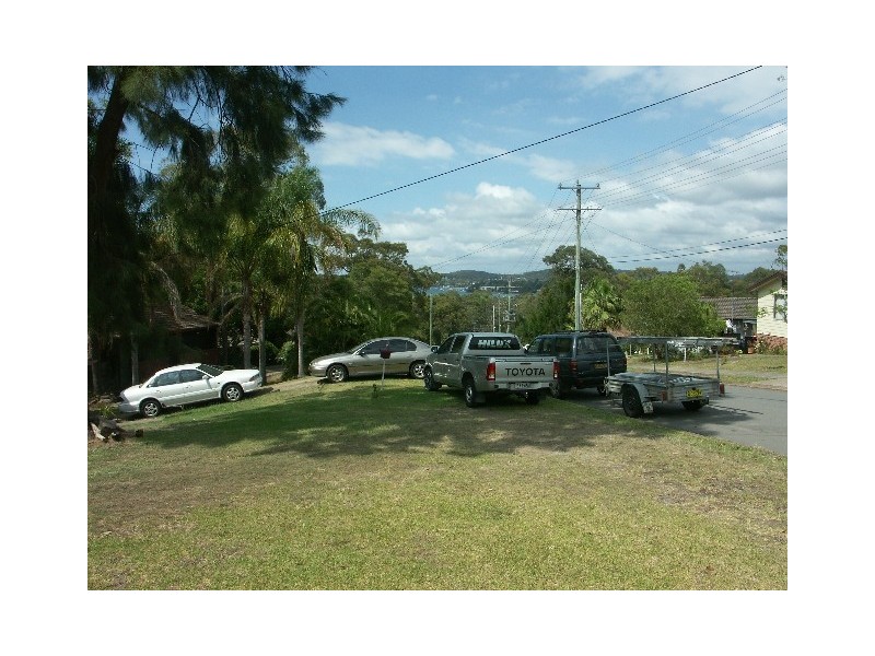 24 Tarana Place, Bolton Point NSW 2283