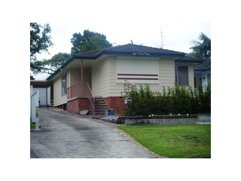 14 Brougham Avenue, Fennell Bay NSW 2283