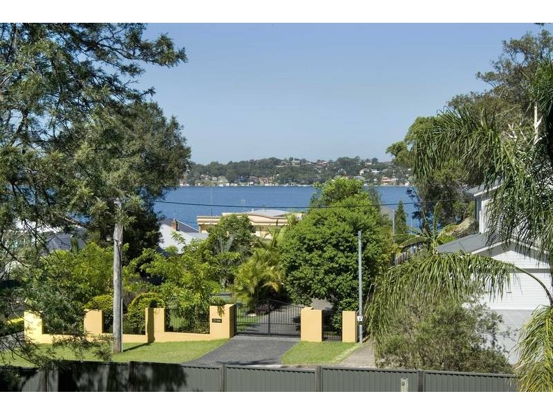 271 Skye Point Rd, Coal Point NSW 2283