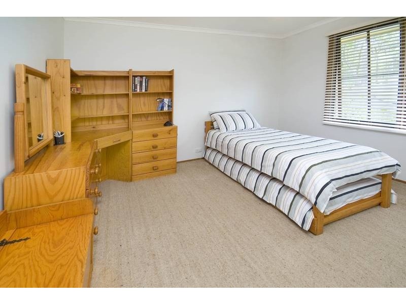 70 Jarrett Street, Kilaben Bay NSW 2283