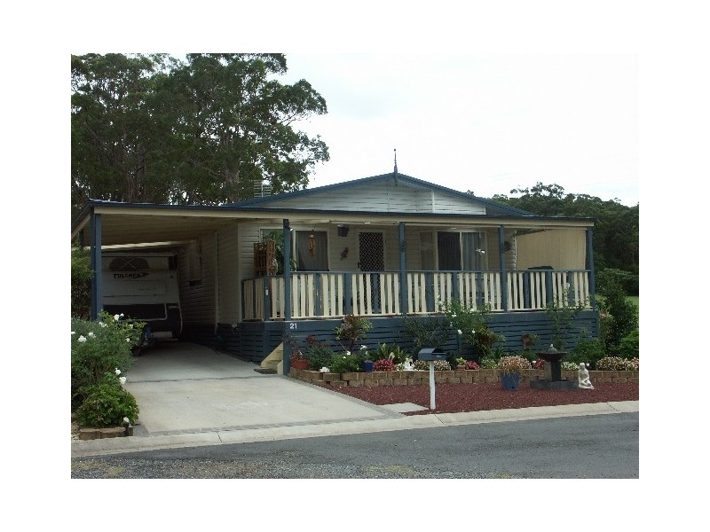 21 Domino Drive, Toronto NSW 2283