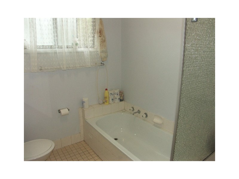 16 Willai Street, Bolton Point NSW 2283