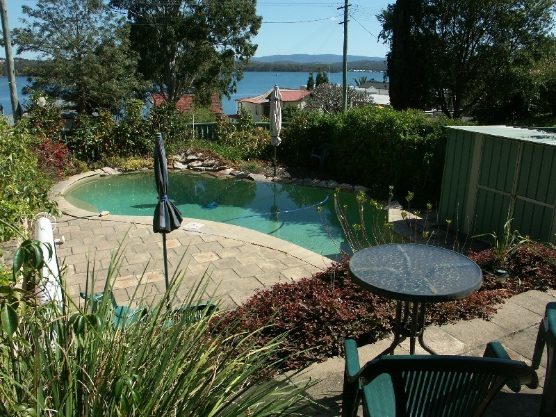 132 Coal Point Road, Coal Point NSW 2283
