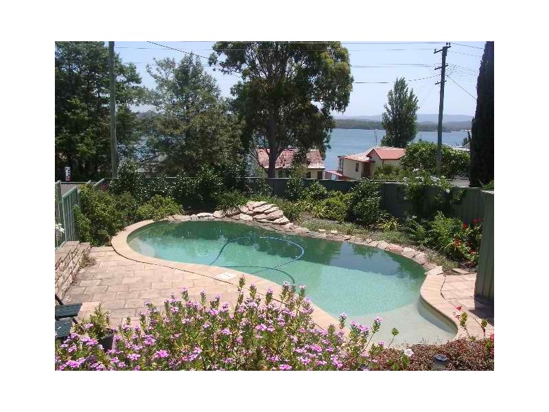 132A COAL POINT ROAD, Coal Point NSW 2283