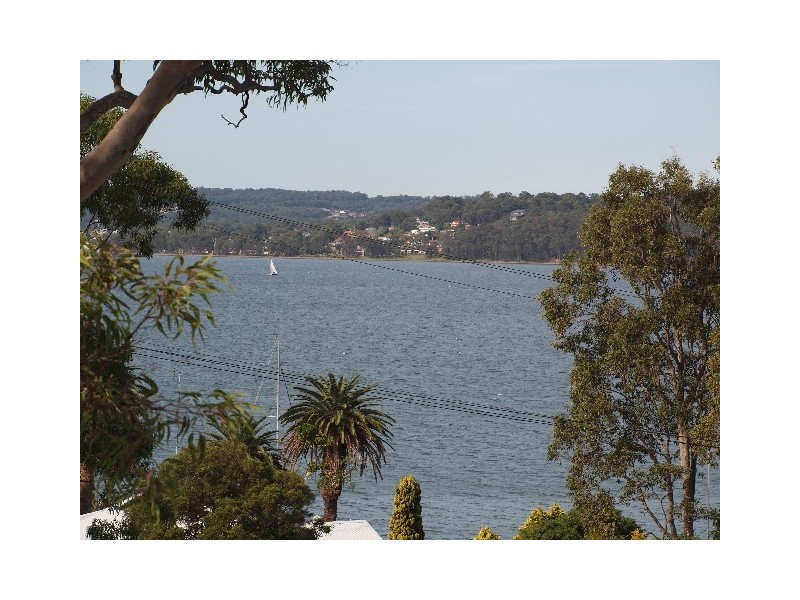 15 Dewrang Crescent, Toronto NSW 2283