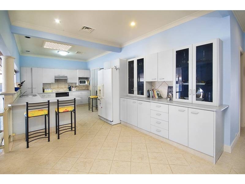 68 Kilaben Road, Kilaben Bay NSW 2283