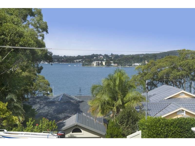 7 Blandford Street, Fennell Bay NSW 2283