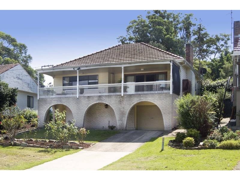 7 Blandford Street, Fennell Bay NSW 2283