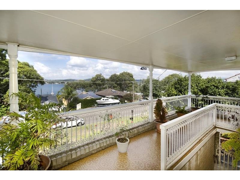 7 Blandford Street, Fennell Bay NSW 2283