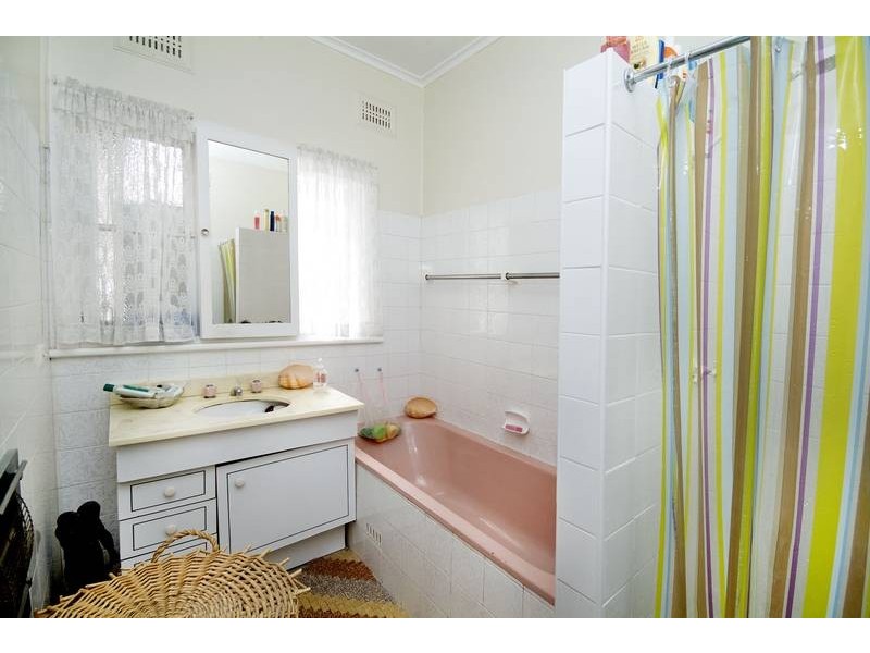 7 Blandford Street, Fennell Bay NSW 2283