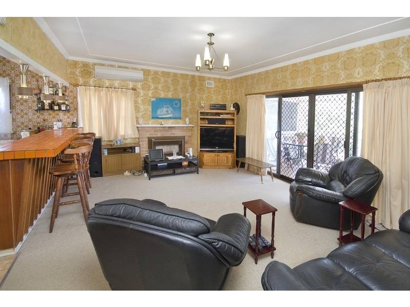 7 Blandford Street, Fennell Bay NSW 2283