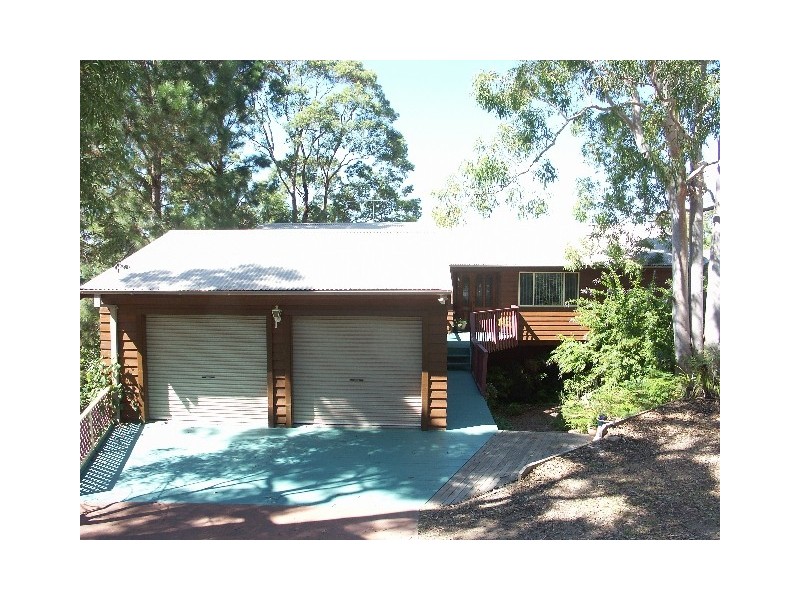 11 Sunlight Parade, Fishing Point NSW 2283