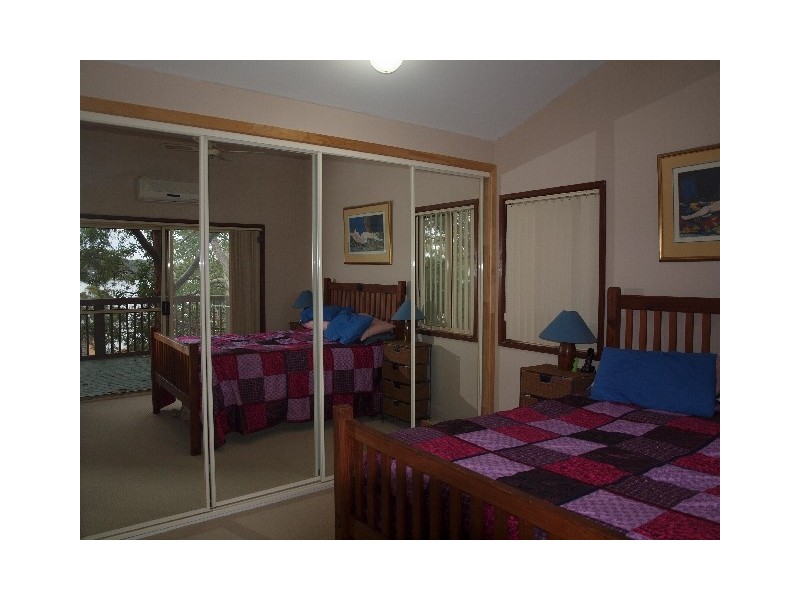 11 Sunlight Parade, Fishing Point NSW 2283
