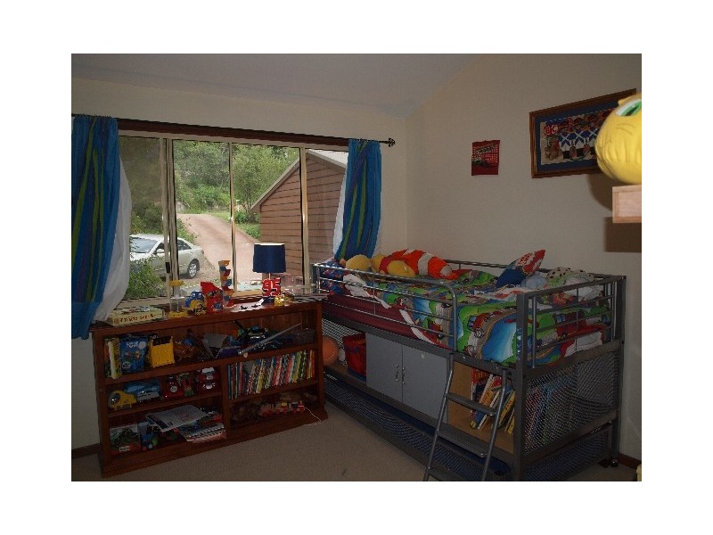 11 Sunlight Parade, Fishing Point NSW 2283