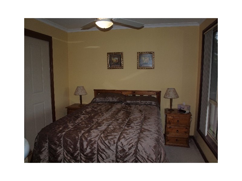 11 Sunlight Parade, Fishing Point NSW 2283