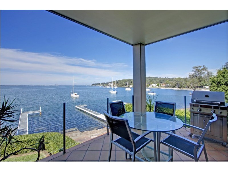 6/8 Ambrose Street, Carey Bay NSW 2283