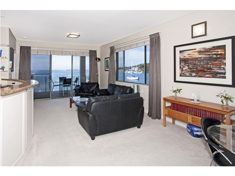 6/8 Ambrose Street, Carey Bay NSW 2283