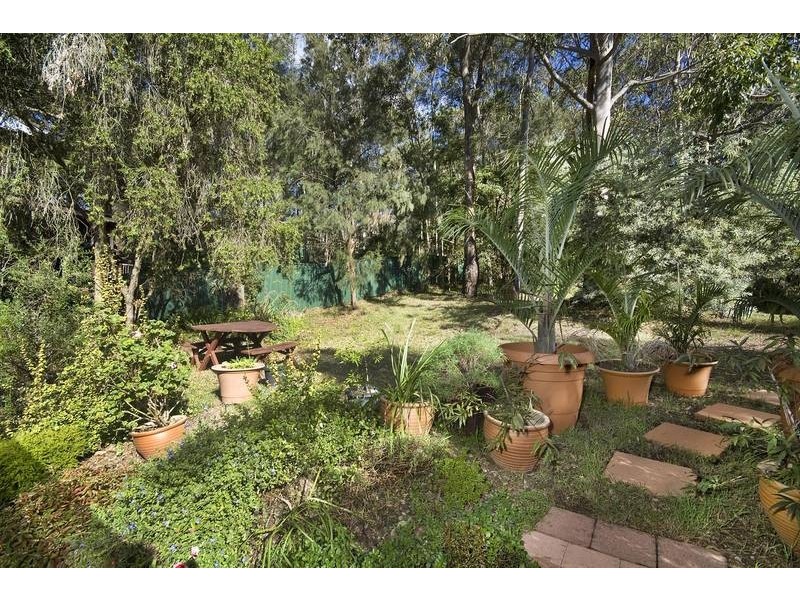 8 Hampton Street, Carey Bay NSW 2283