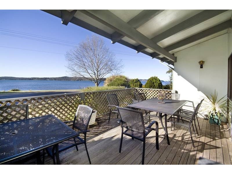 1 George Street, Marmong Point NSW 2284