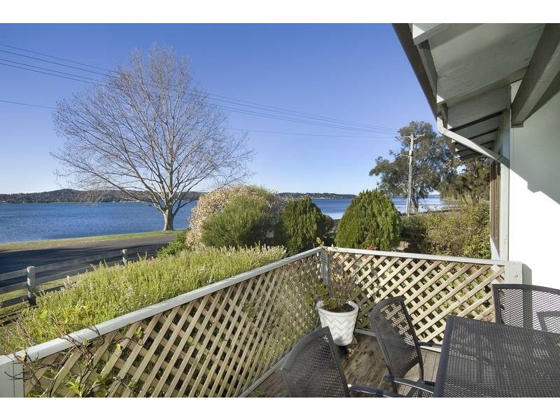 1 George Street, Marmong Point NSW 2284