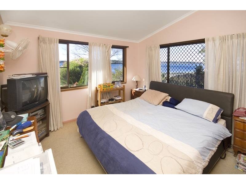 1 George Street, Marmong Point NSW 2284