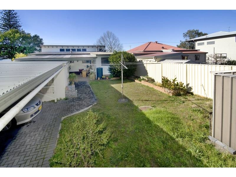 1 George Street, Marmong Point NSW 2284