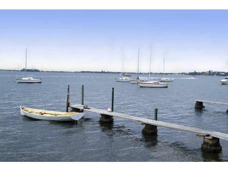 292 Skye Point Road, Coal Point NSW 2283