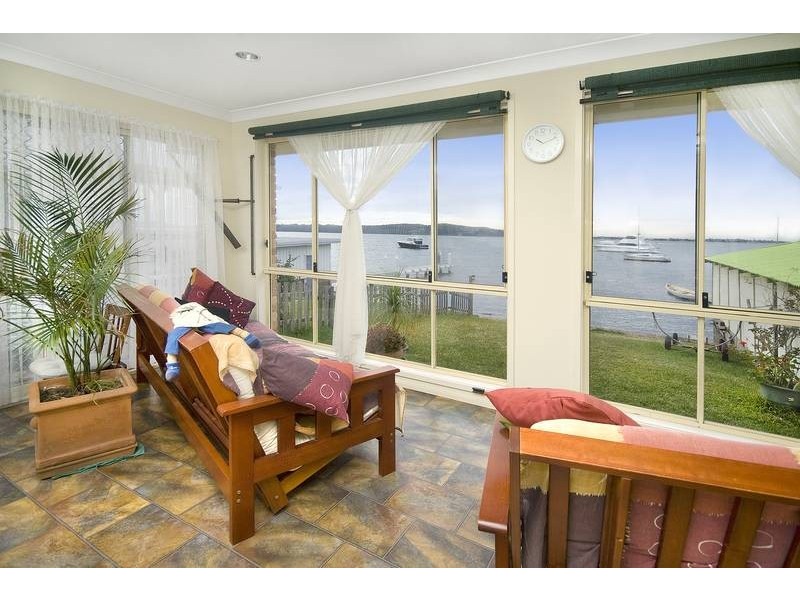 292 Skye Point Road, Coal Point NSW 2283