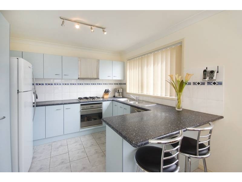 1 Defender Close, Marmong Point NSW 2284