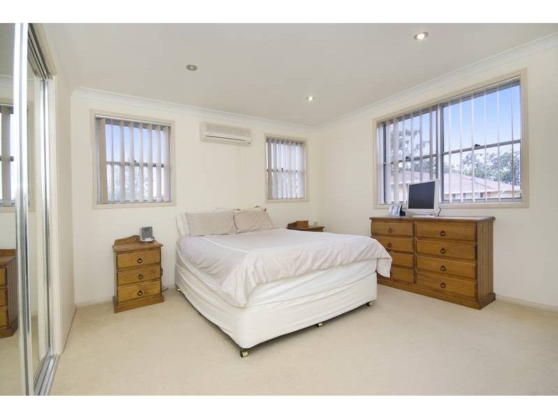 1 Defender Close, Marmong Point NSW 2284