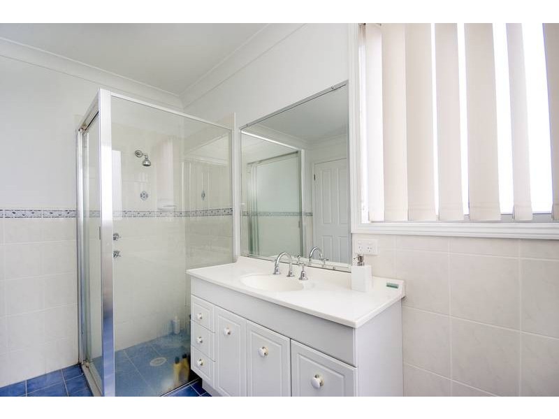 1 Defender Close, Marmong Point NSW 2284