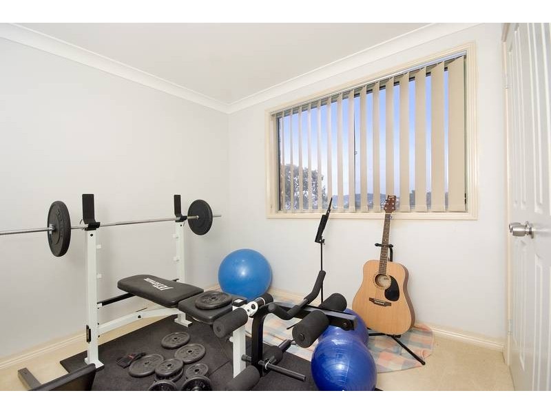1 Defender Close, Marmong Point NSW 2284