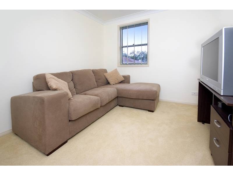 1 Defender Close, Marmong Point NSW 2284