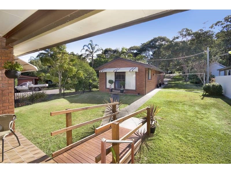 392 Skye Point Road, Coal Point NSW 2283