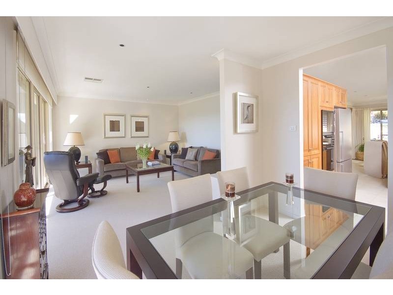 6 Amelia Street, Carey Bay NSW 2283