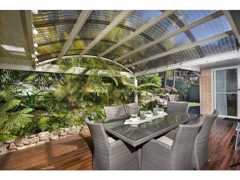 6 Amelia Street, Carey Bay NSW 2283