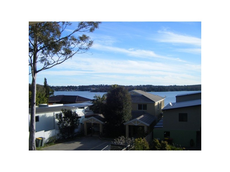 125 COAL POINT ROAD, Coal Point NSW 2283