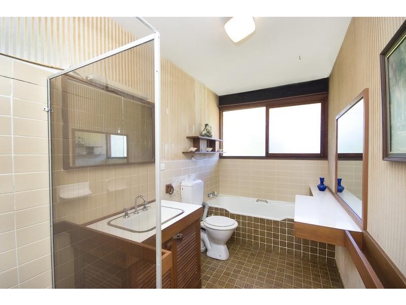 4 The Quarterdeck, Carey Bay NSW 2283