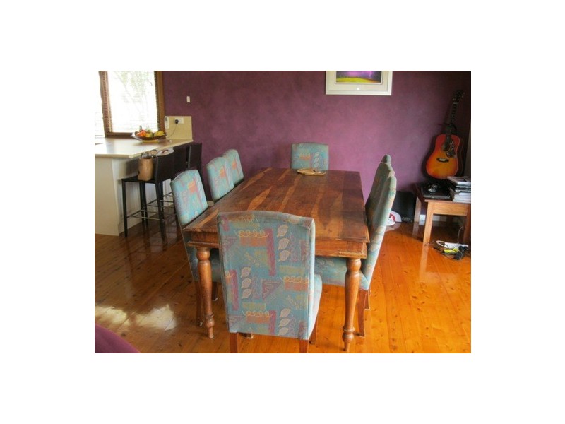 203 Coal Point Road, Coal Point NSW 2283