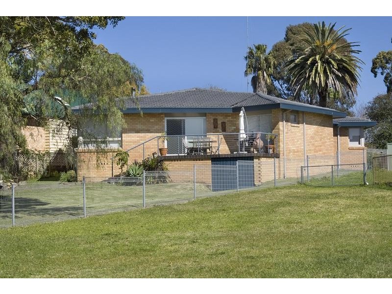 48 Anzac Parade, Toronto NSW 2283