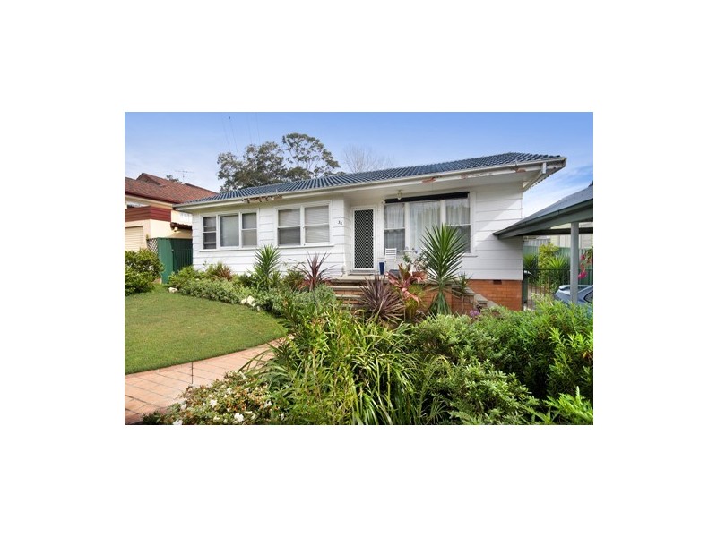 34 Sandra Street, Fennell Bay NSW 2283