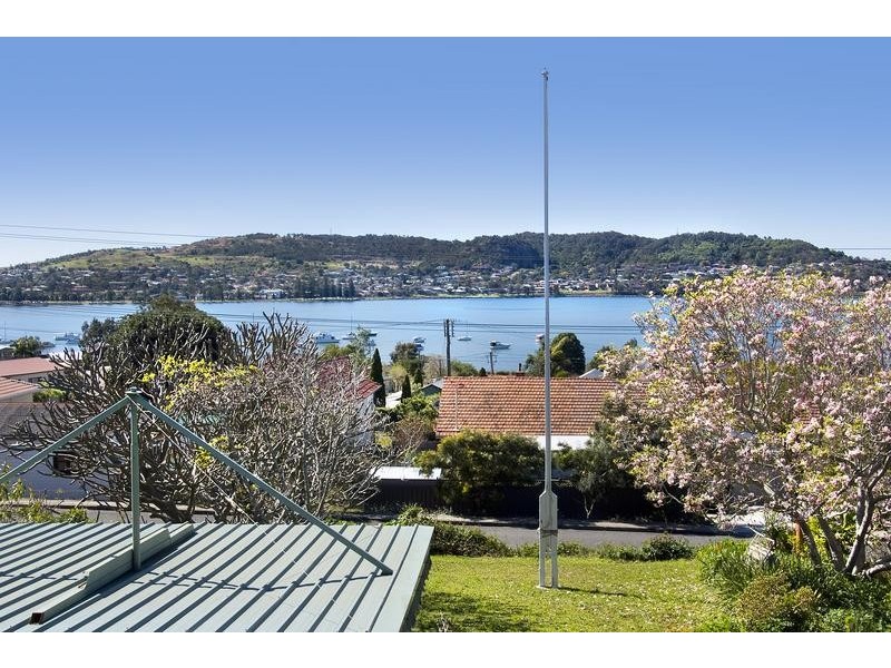 9 Marmong Street, Booragul NSW 2284